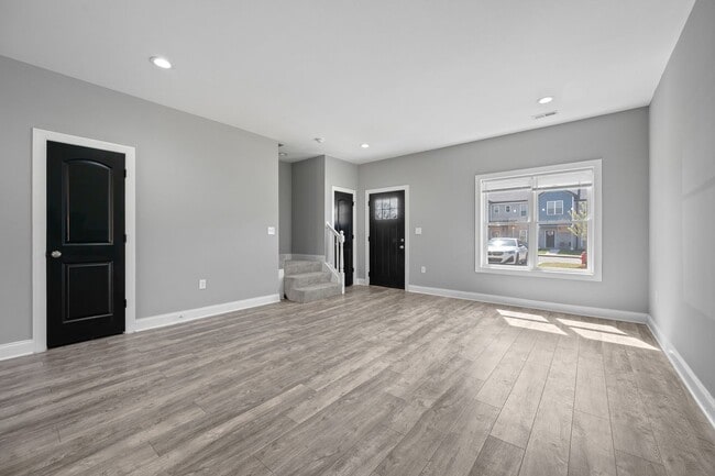 Building Photo - 3 Bedroom Townhome in Campbell County