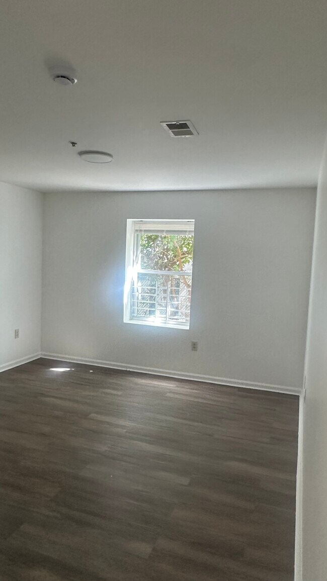 Bedroom #1 - 184 S 8th St