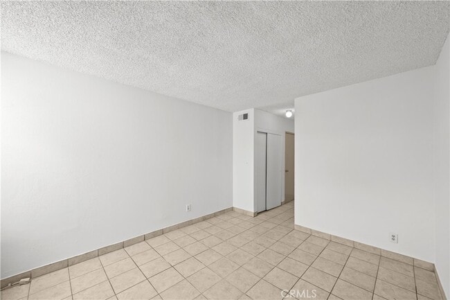 Building Photo - 18620 Hatteras St