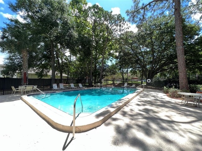 Building Photo - 2650 Countryside Blvd