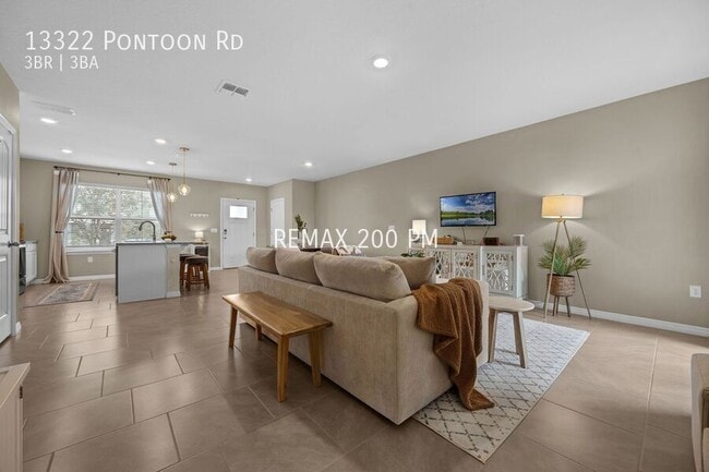 Building Photo - 13322 Pontoon Rd