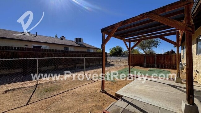 Building Photo - 13261 Mohawk Rd