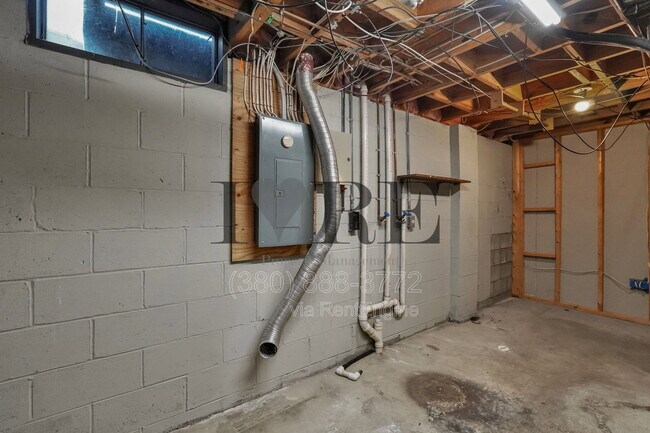Building Photo - 5066 Ivywild Ave