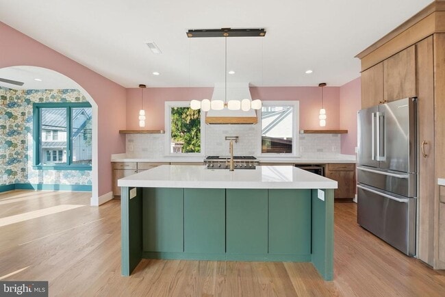 Building Photo - 1618 N Danville St