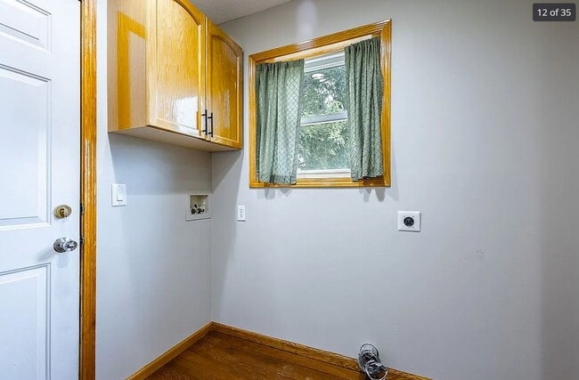 Building Photo - Gretna Gem: 4 Bedroom Home with Room to Grow