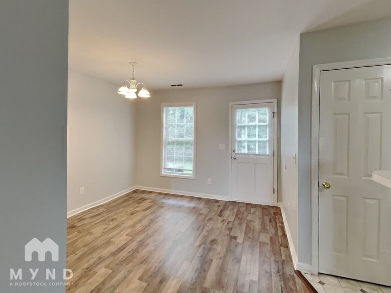 Building Photo - 5413 Advantis Dr