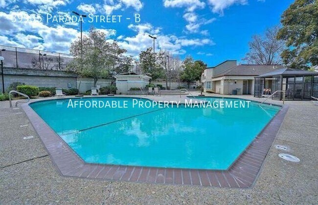 Building Photo - 39935 Parada St