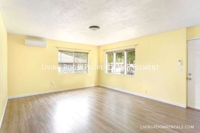 Building Photo - 4819 NE 86th-