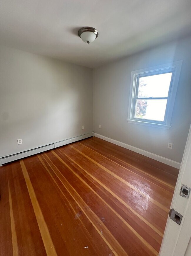 Building Photo - 701 Smith St