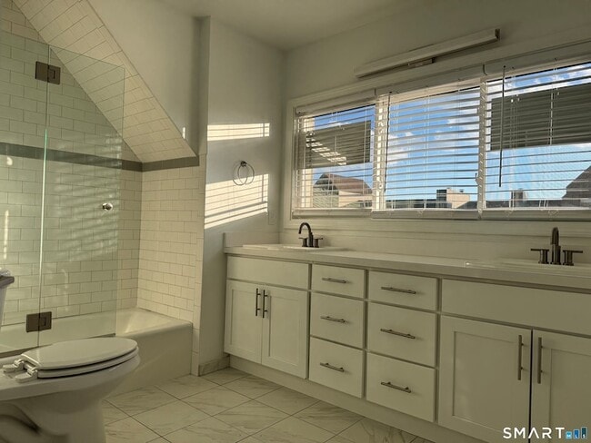 Building Photo - 87 Montoya Dr