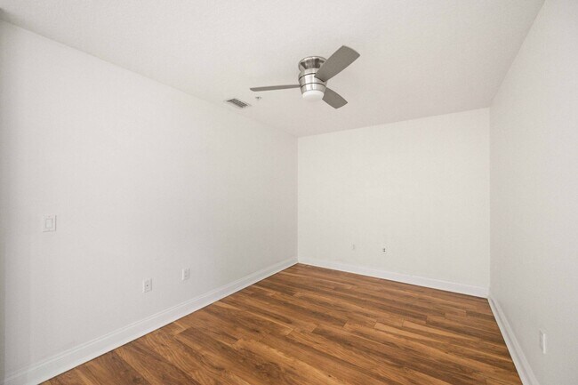 Building Photo - 606 Riviera Dunes Way