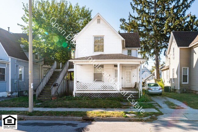 Primary Photo - 608 Anderson Ave