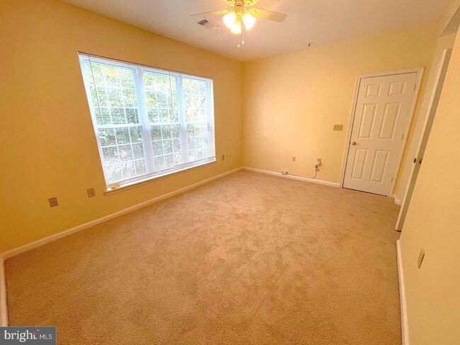 Building Photo - 2203 Westcourt Ln