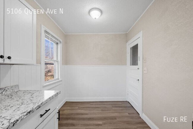 Building Photo - 5106 N Queen Ave