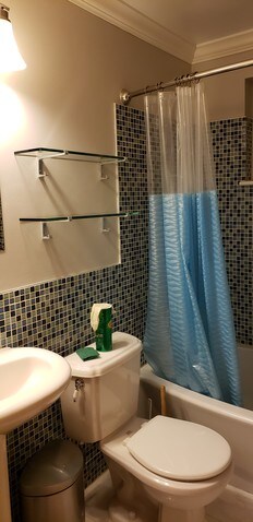 Bathroom - 1140 N Downing St