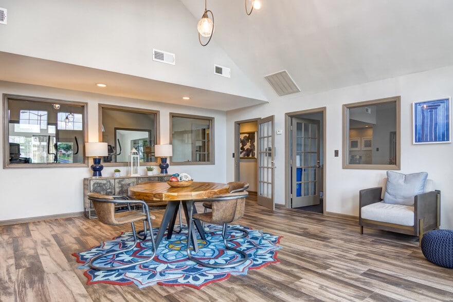 Galleria Park Apartments 100 Robins West Pky Warner Robins GA 31088