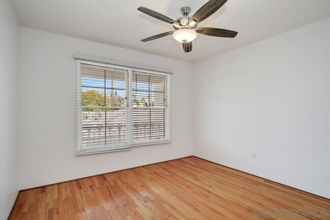 Building Photo - 5064 Marlborough Dr