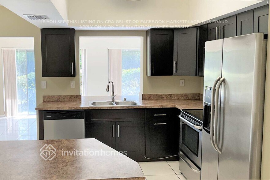 Building Photo - 4903 Banyan Ln