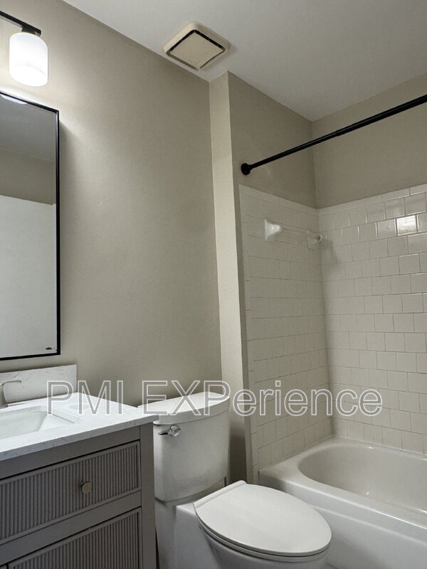 Building Photo - 11303 Golden Eagle Pl