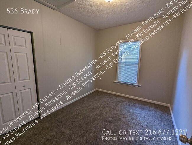 Building Photo - The Brady House!