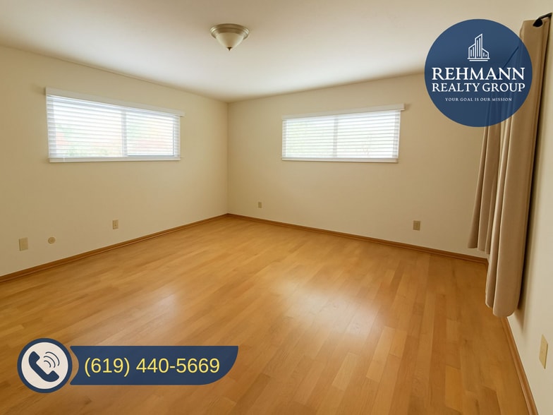 Building Photo - 4235 Kendall St