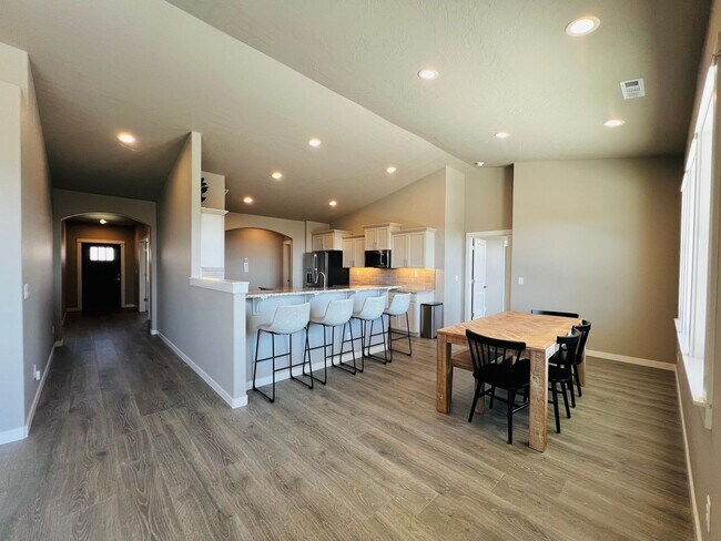 Building Photo - Non-Refundable & Security Deposit Total: $2950.00