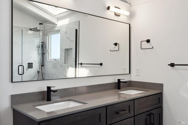 Building Photo - 31 Antilles Way