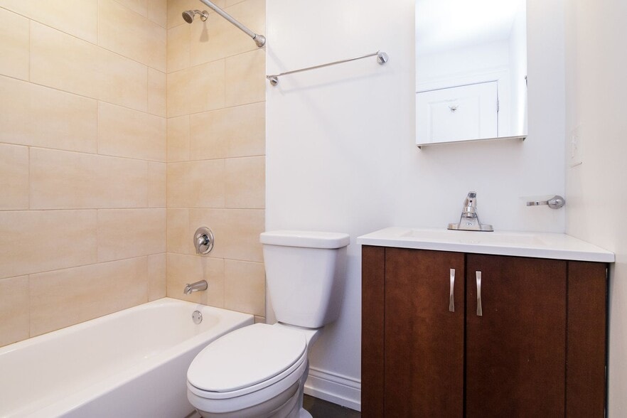 Interior Photo - Portage Park Theater Apartments