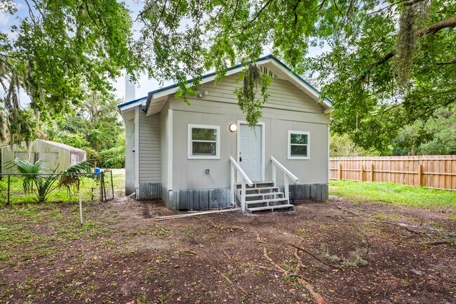 Primary Photo - 48 Kirk Rd