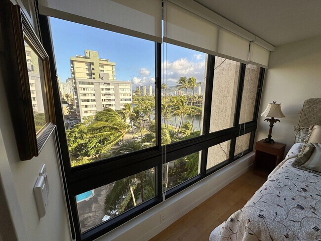 Building Photo - 1 BD / 1 BA FULLY FURNISHED UNIT IN WAIKIKI!!!