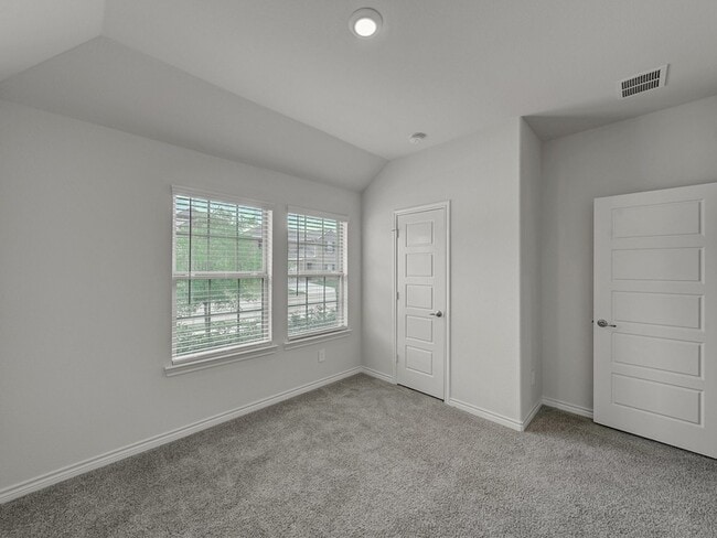 Building Photo - 9733 Tinsley St