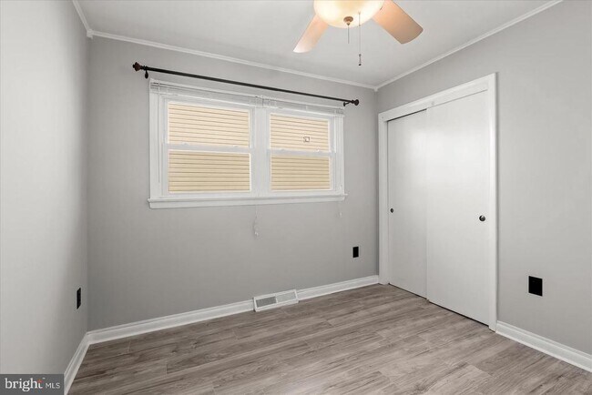 Building Photo - 517 Winters Ln