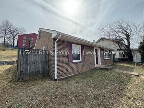 Building Photo - South Roanoke Three Bedroom