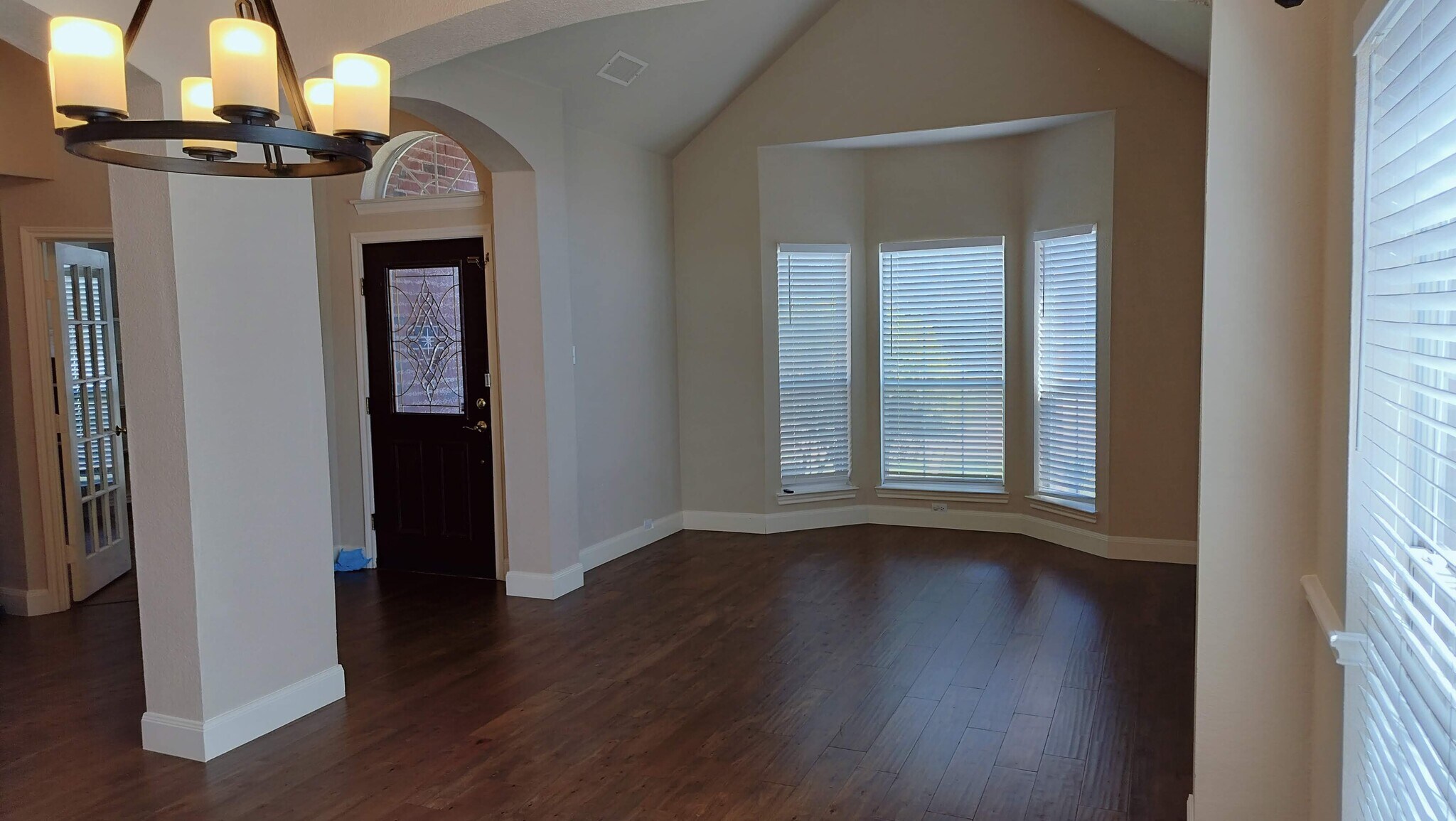 Building Photo - 8001 Case Dr