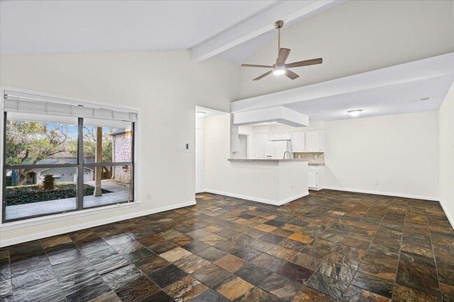 Building Photo - 361 Fantail Loop