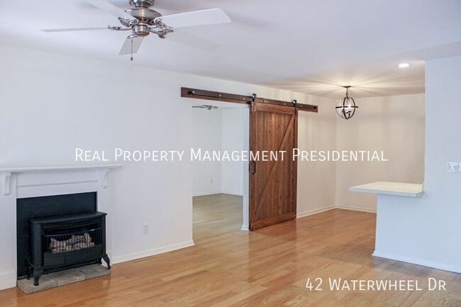 Building Photo - 42 Waterwheel Dr