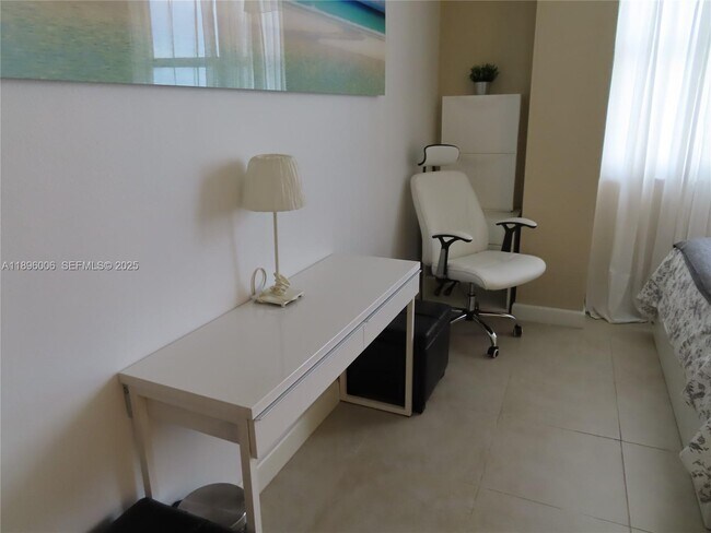 Building Photo - 5701 Collins Ave