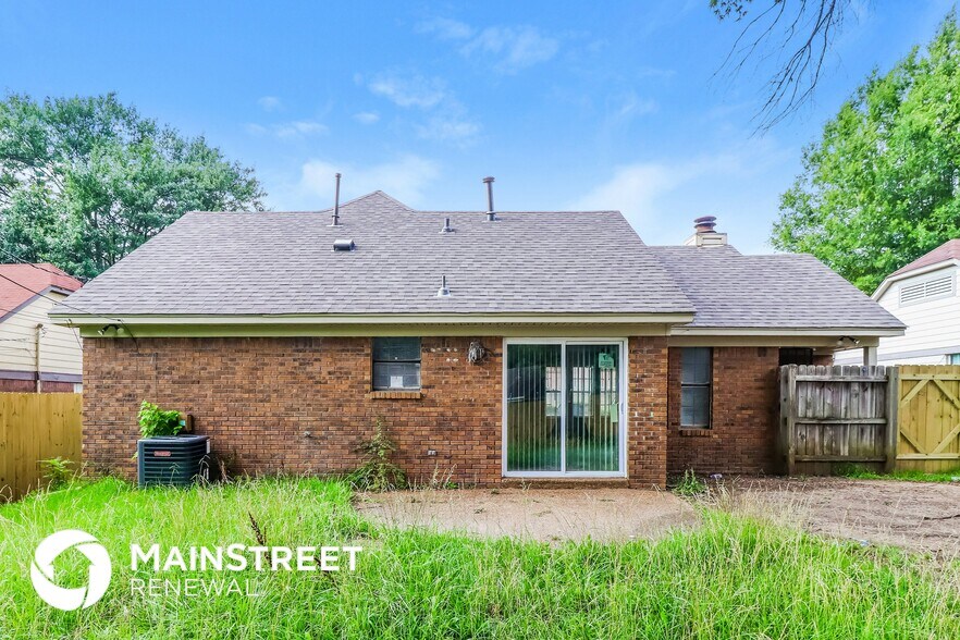 Building Photo - 6349 Valleydale Dr