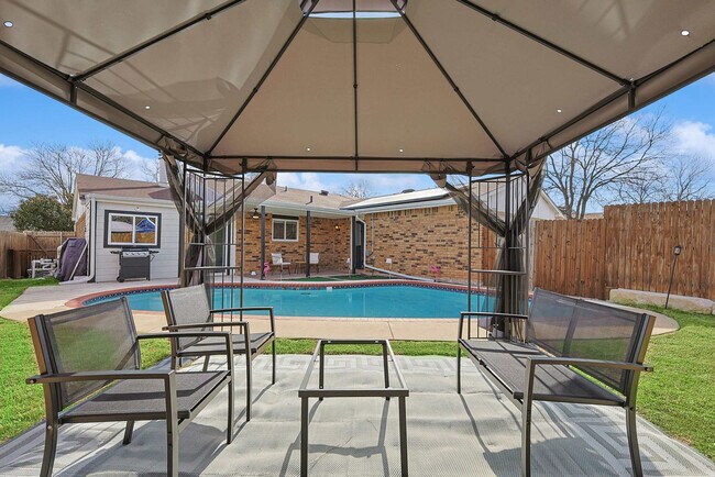 Building Photo - 5632 Terry St