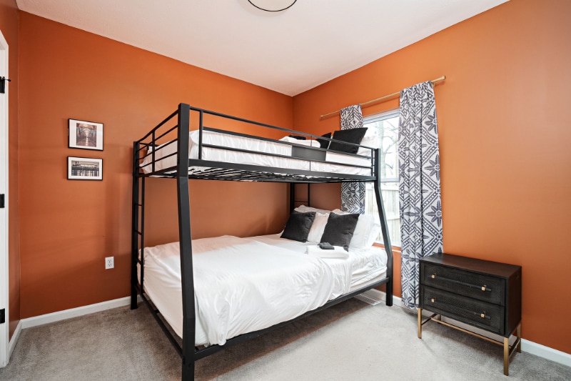 Building Photo - 1734 S Talbott St