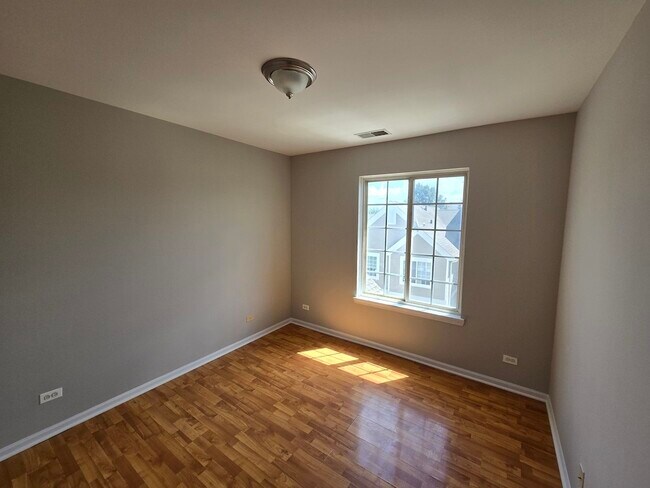 Building Photo - 2322 Twilight Dr