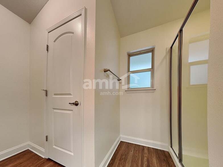 Building Photo - 77231 Lumber Creek Blvd