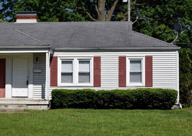 Building Photo - 6604 Miles Ave