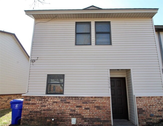 Building Photo - 2336 Heatherfield Ln