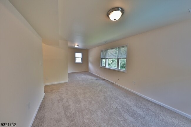 Building Photo - 241 US-206