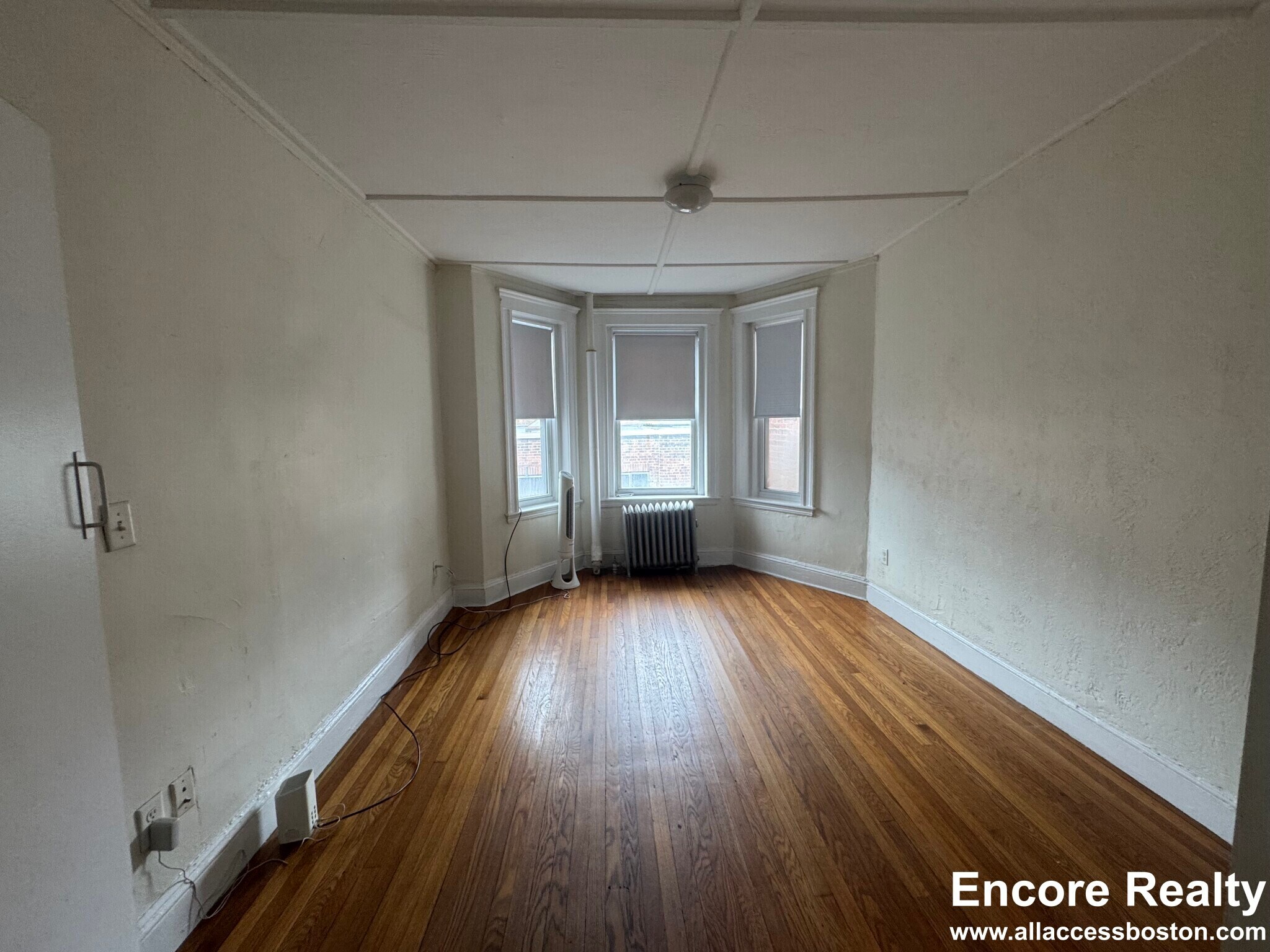 Building Photo - 1175 Boylston St