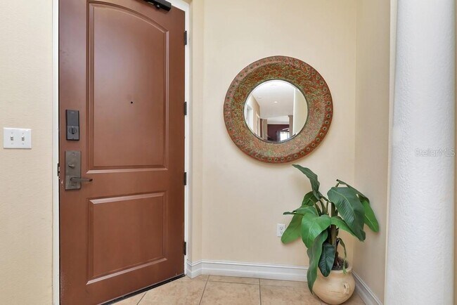 Building Photo - 13941 Clubhouse Dr