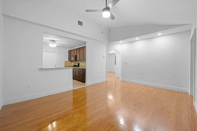 Building Photo - 1797 St