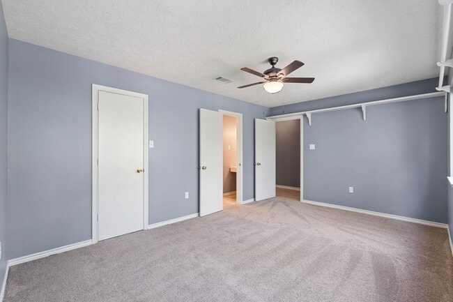 Building Photo - 11085 Jake Pearson Rd