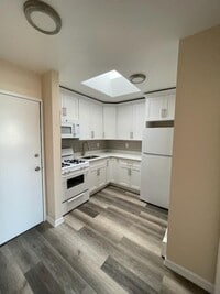 Building Photo - 72-23-7251 51st Dr